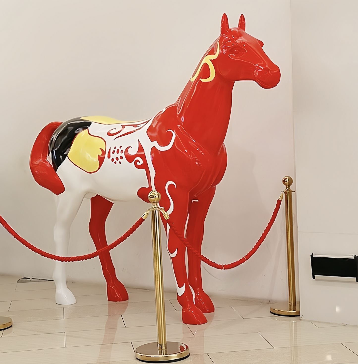 72.8" Hand-Drawn Art Of Horses Figurines & Sculptures